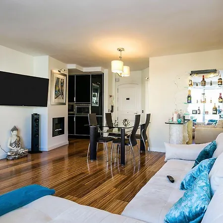 Luxury In Marina Benalmádena